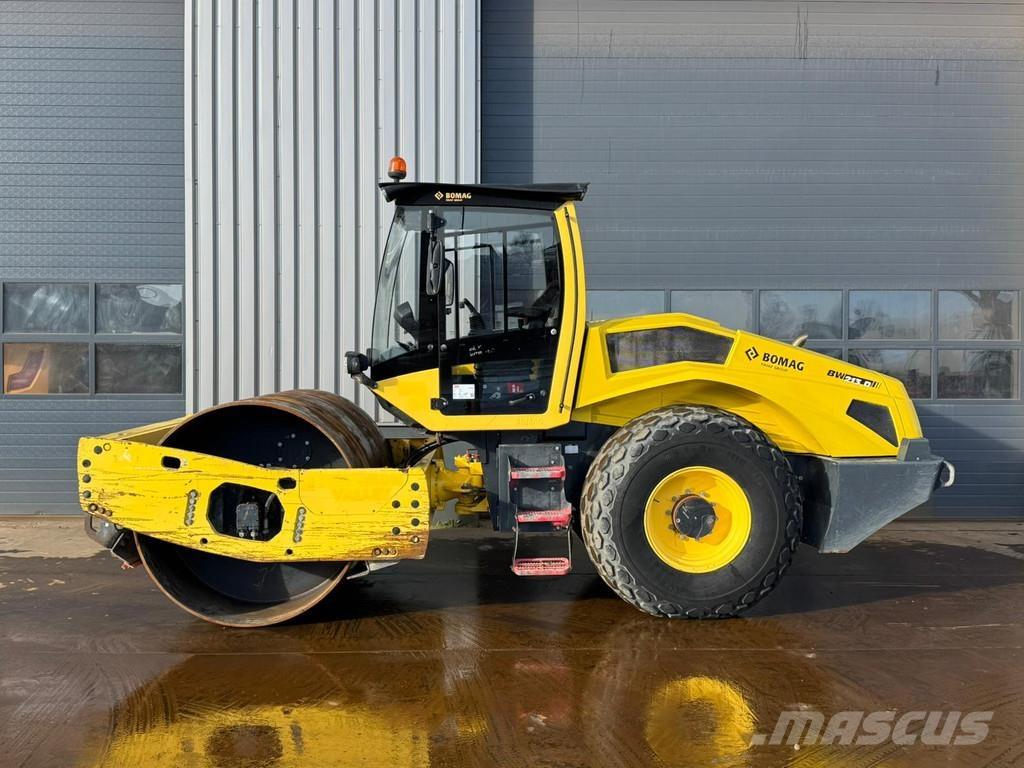 Bomag BW213D-5 Single drum rollers