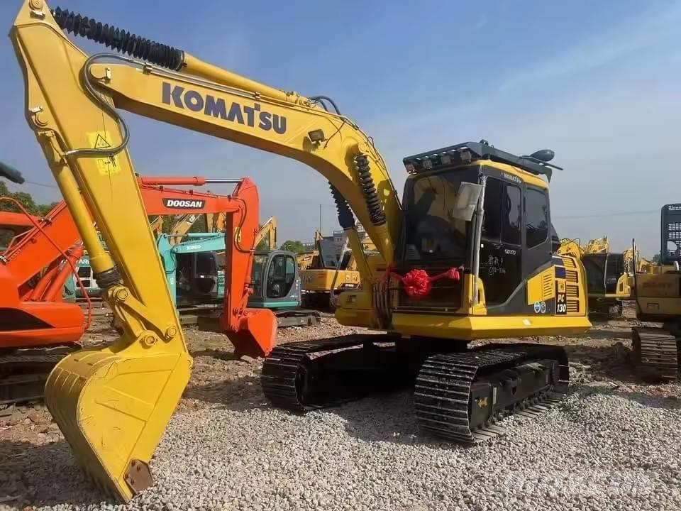 Komatsu PC 130 Midi excavators  7t - 12t