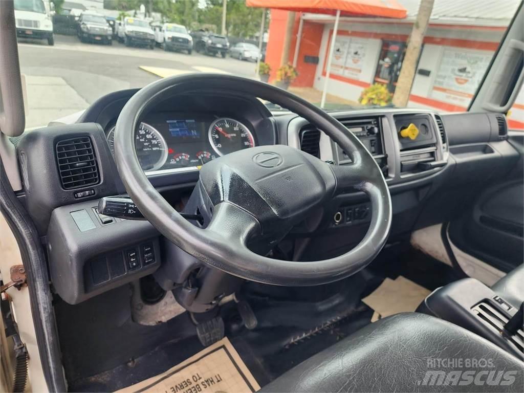 Hino 338 Box body trucks
