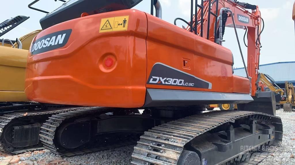 Doosan dx300lc-9 Crawler excavators