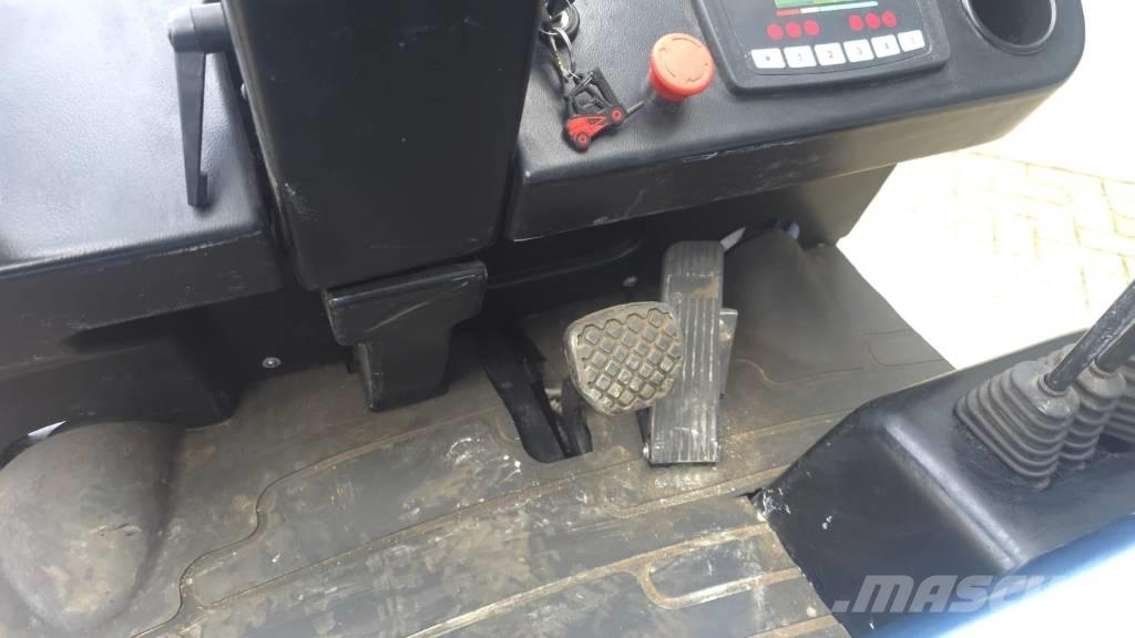 Royal E15 Electric forklift trucks