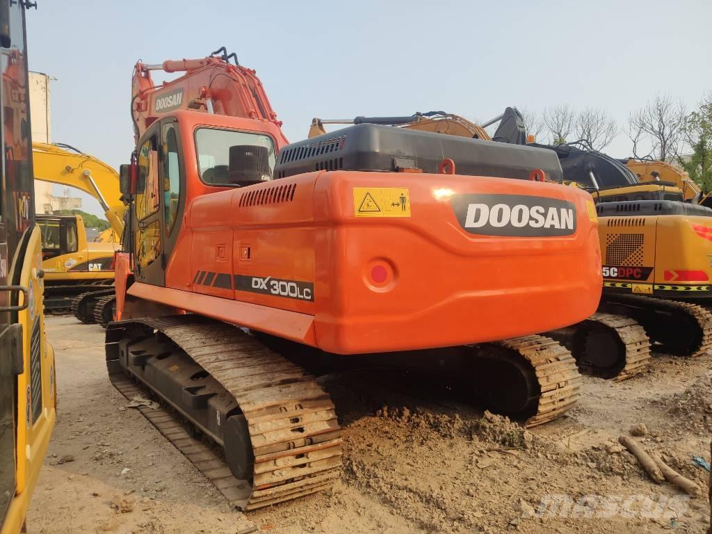 Doosan dx300 Crawler excavators