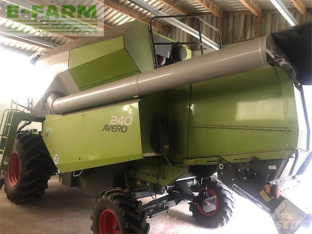 CLAAS avero 240 Combine harvesters