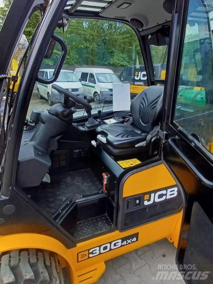 JCB 30-20G LPG trucks