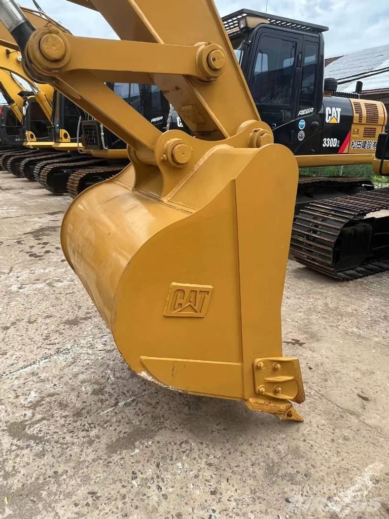 CAT 320 Crawler excavators