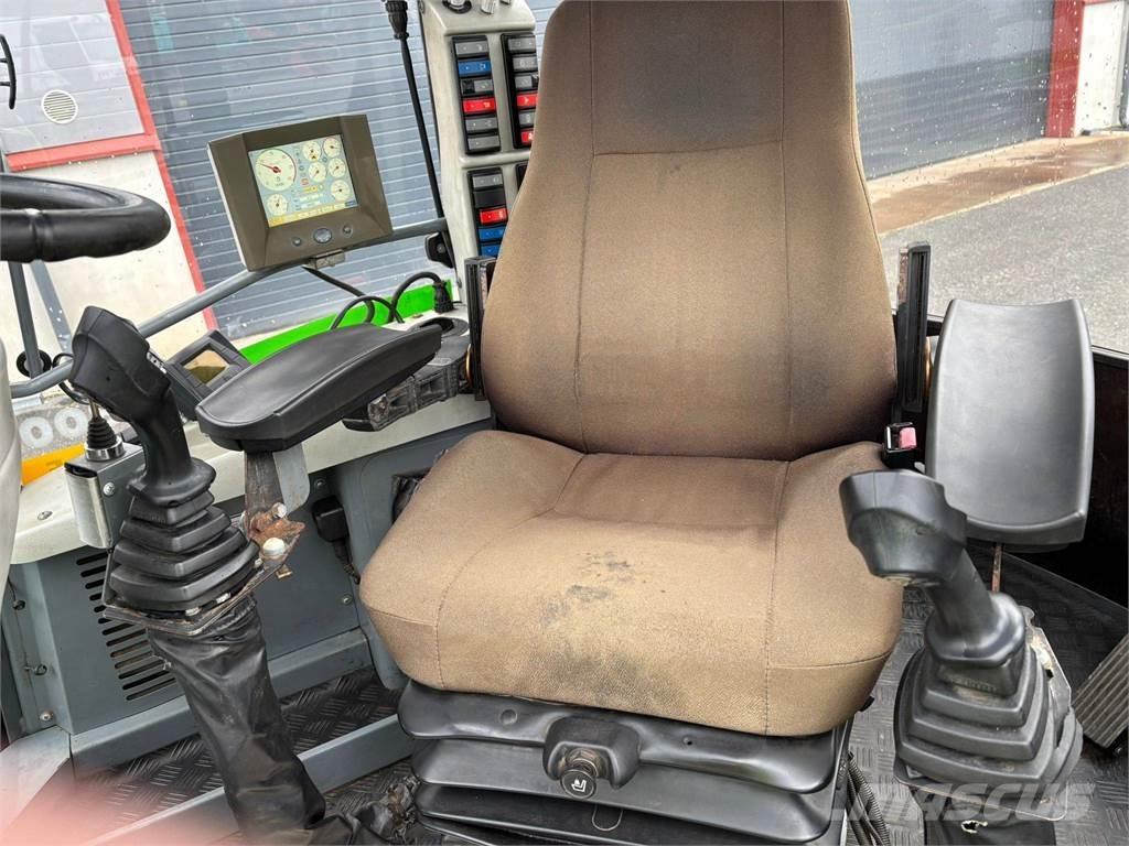 Lännen 8800E Backhoe loaders