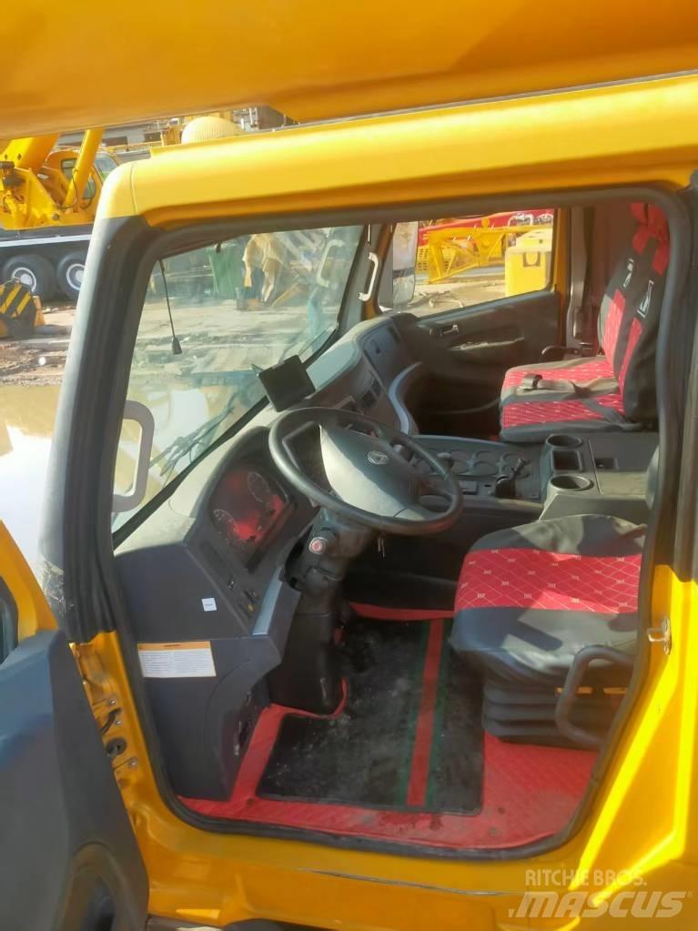 XCMG XCT 100 All terrain cranes