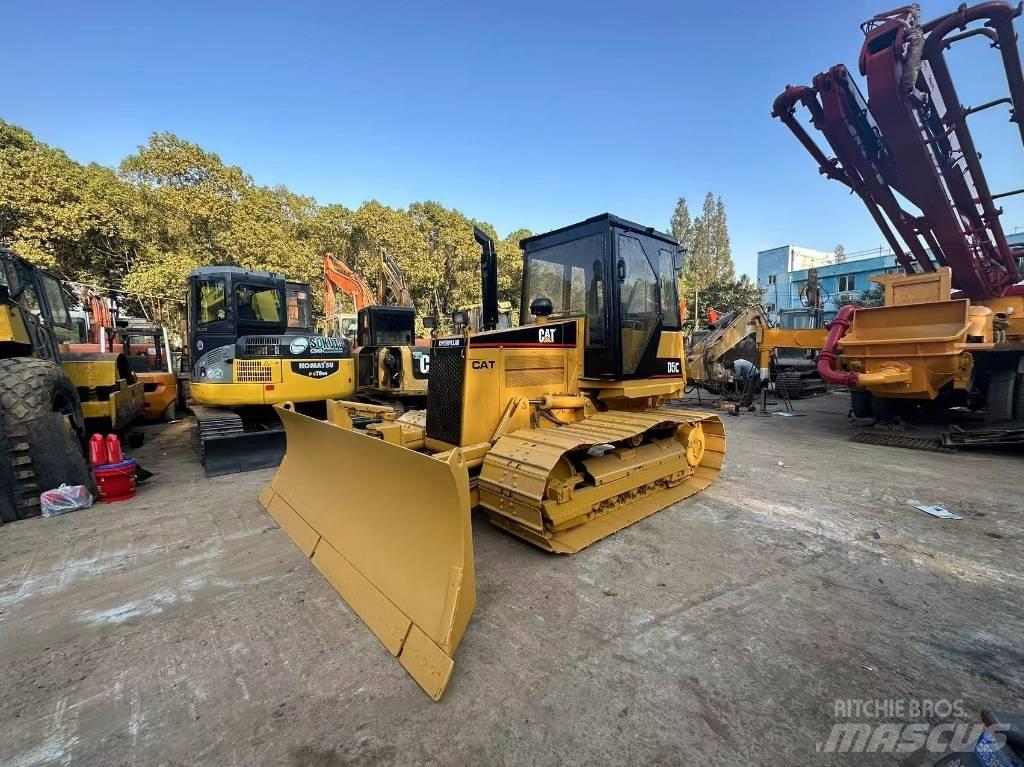 CAT D 5 C Crawler dozers