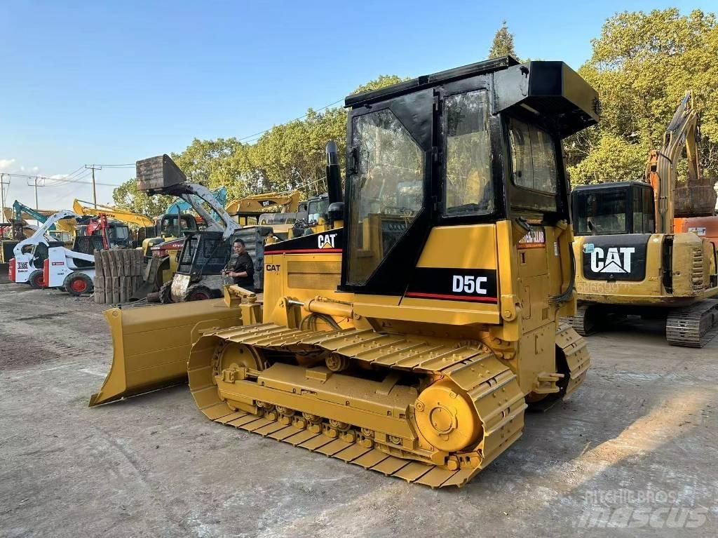 CAT D 5 C Crawler dozers