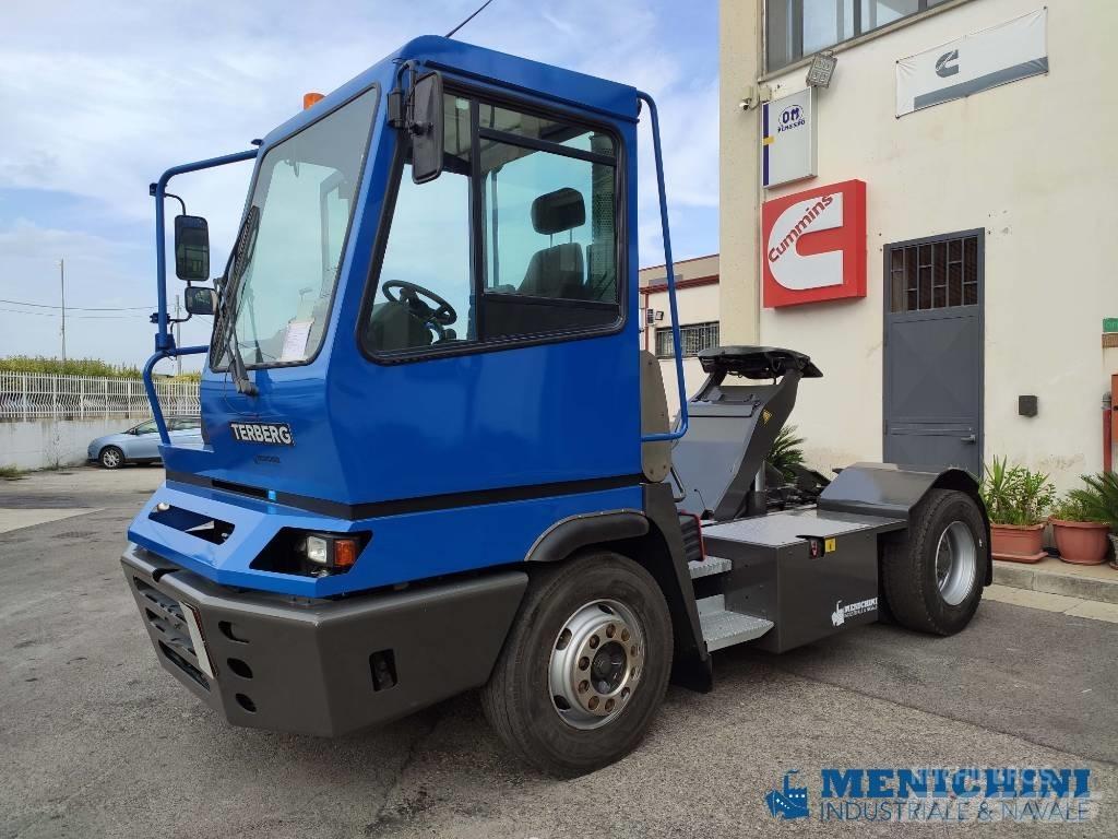 Terberg YT 222 Terminal tractors