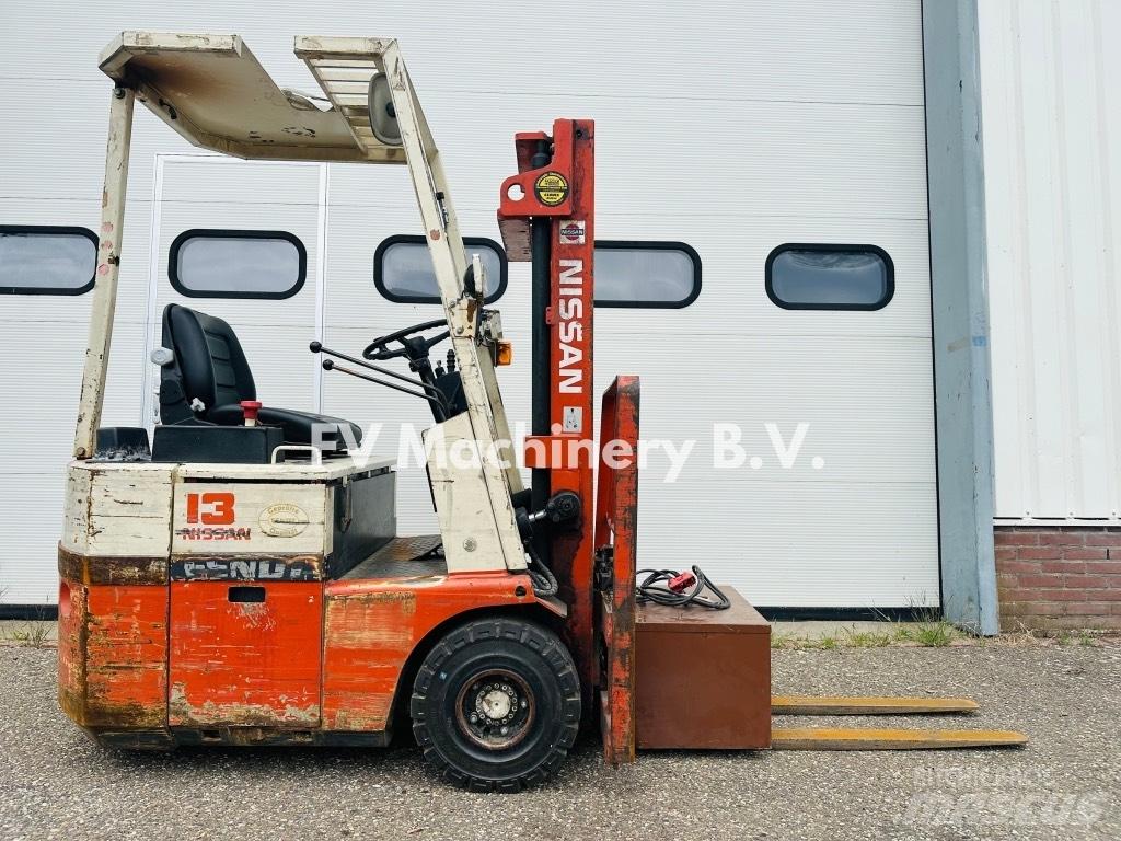 Nissan S01 D 13 U Electric forklift trucks