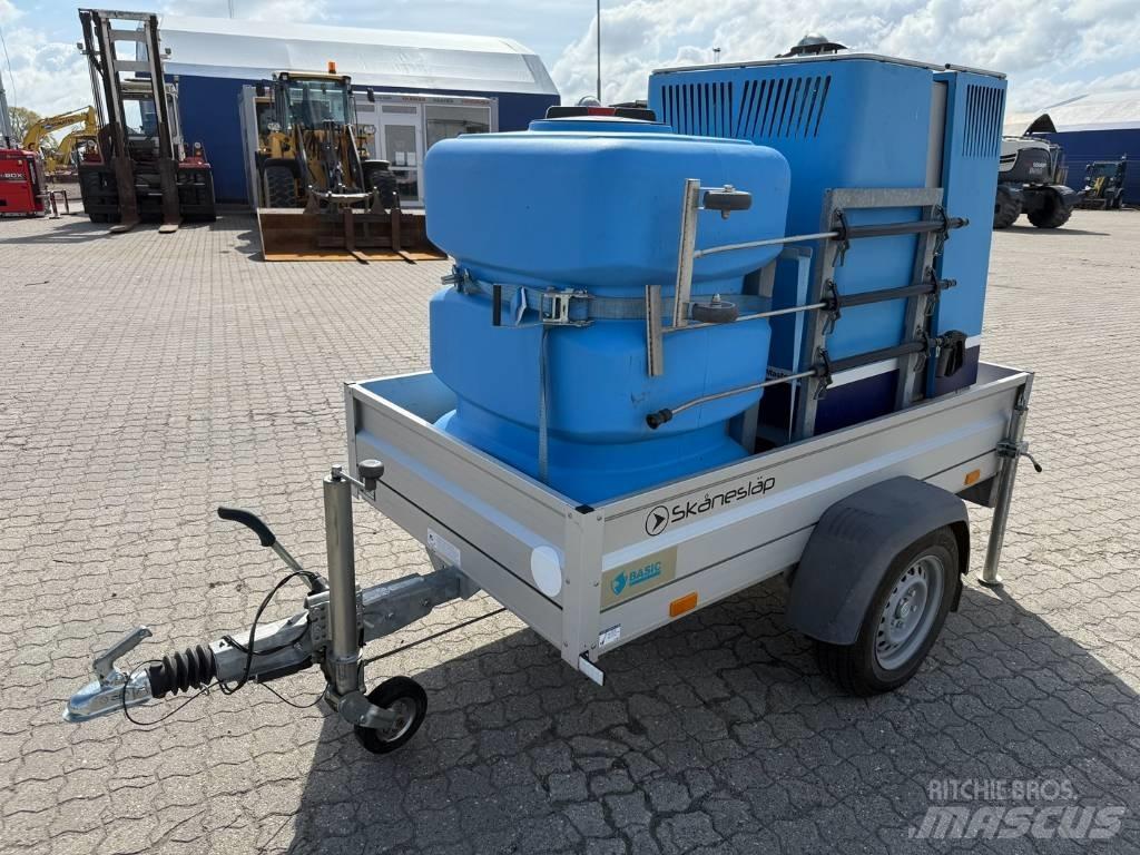  Weedmaster M-Line Construction - Others