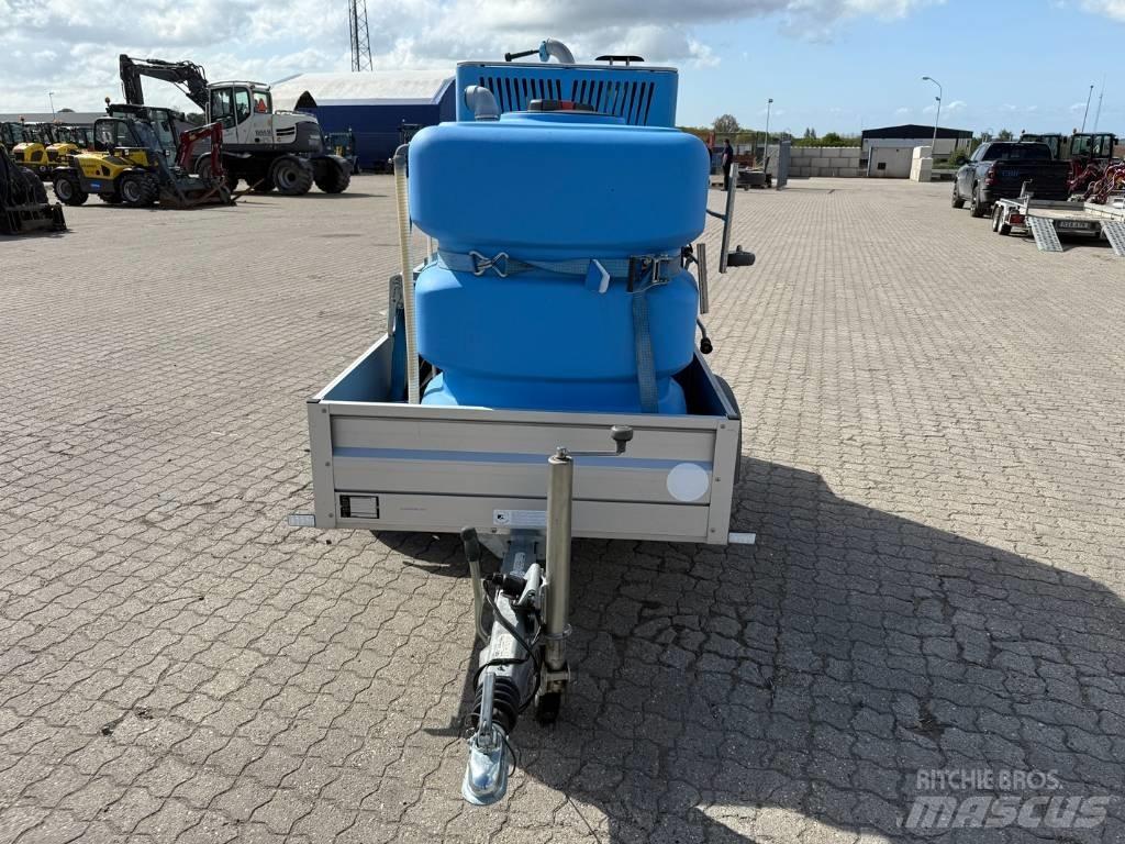  Weedmaster M-Line Construction - Others