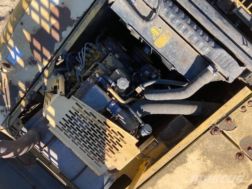 Komatsu PW 170-6 Wheeled excavators