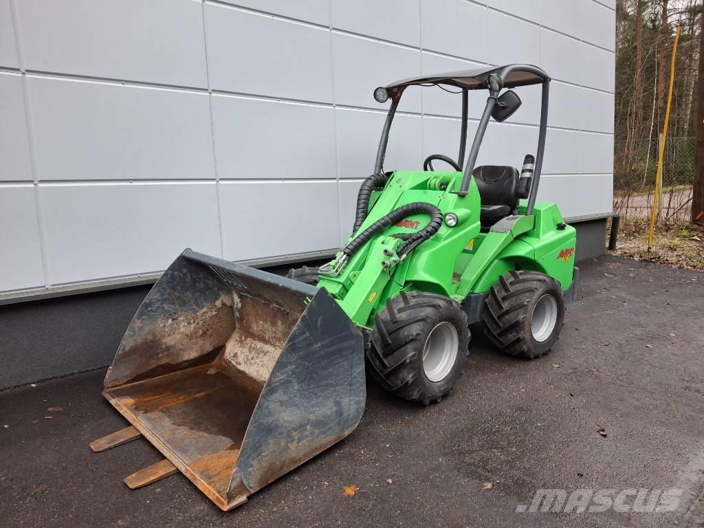 Avant 630 Mini loaders