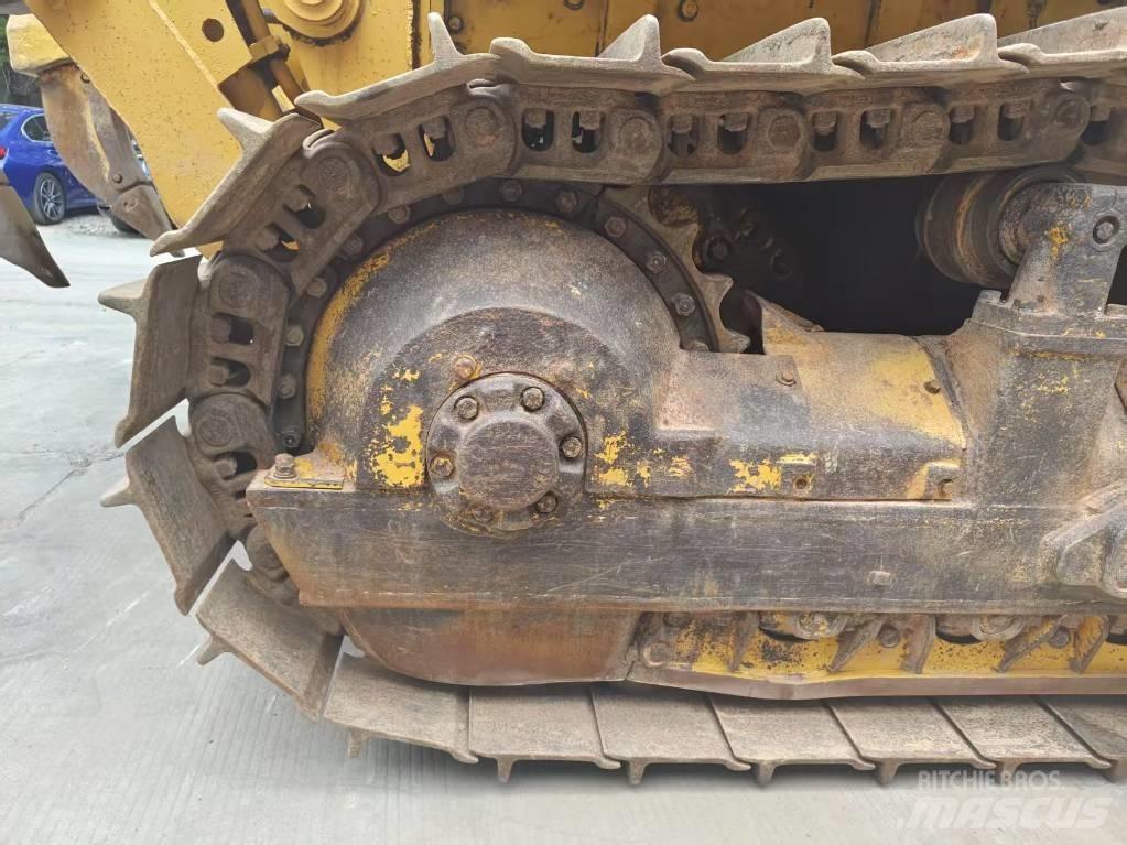 Shantui SD 22 Crawler dozers