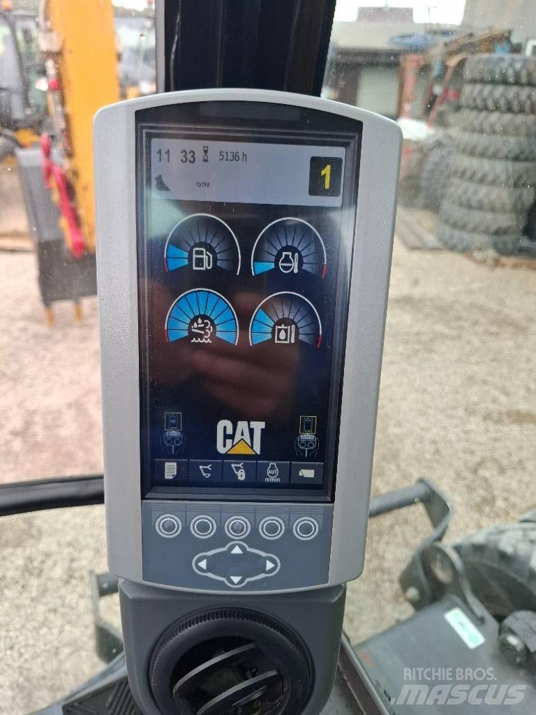 CAT 313 D Wheeled excavators