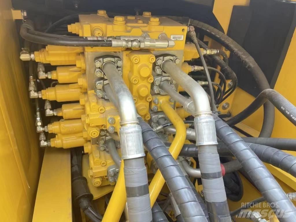 CAT 315 E Midi excavators  7t - 12t