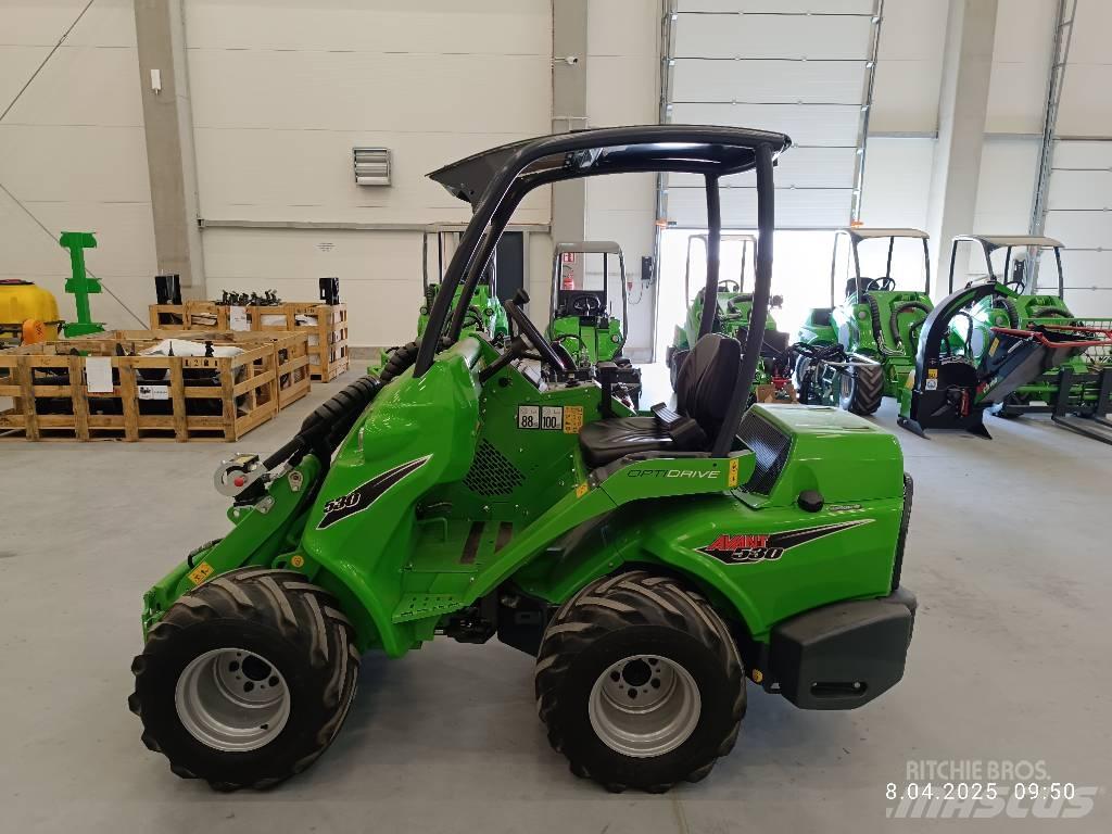 Avant 530 Mini loaders