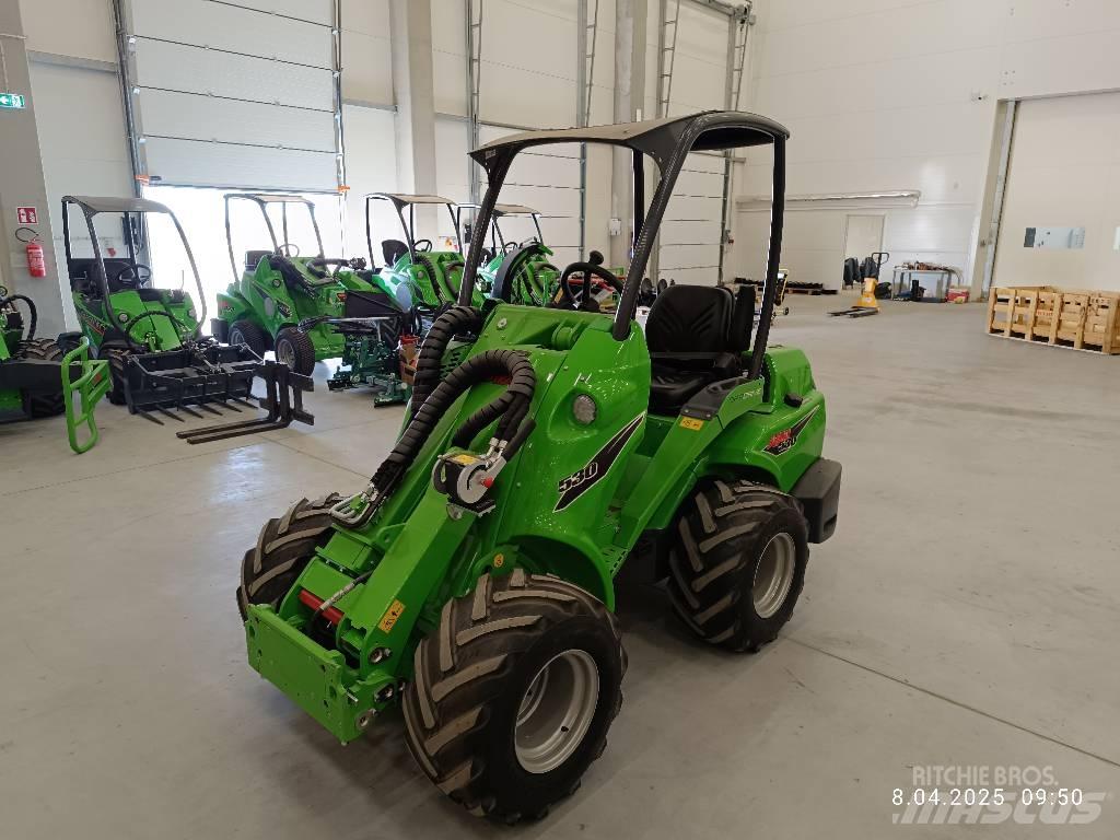 Avant 530 Mini loaders