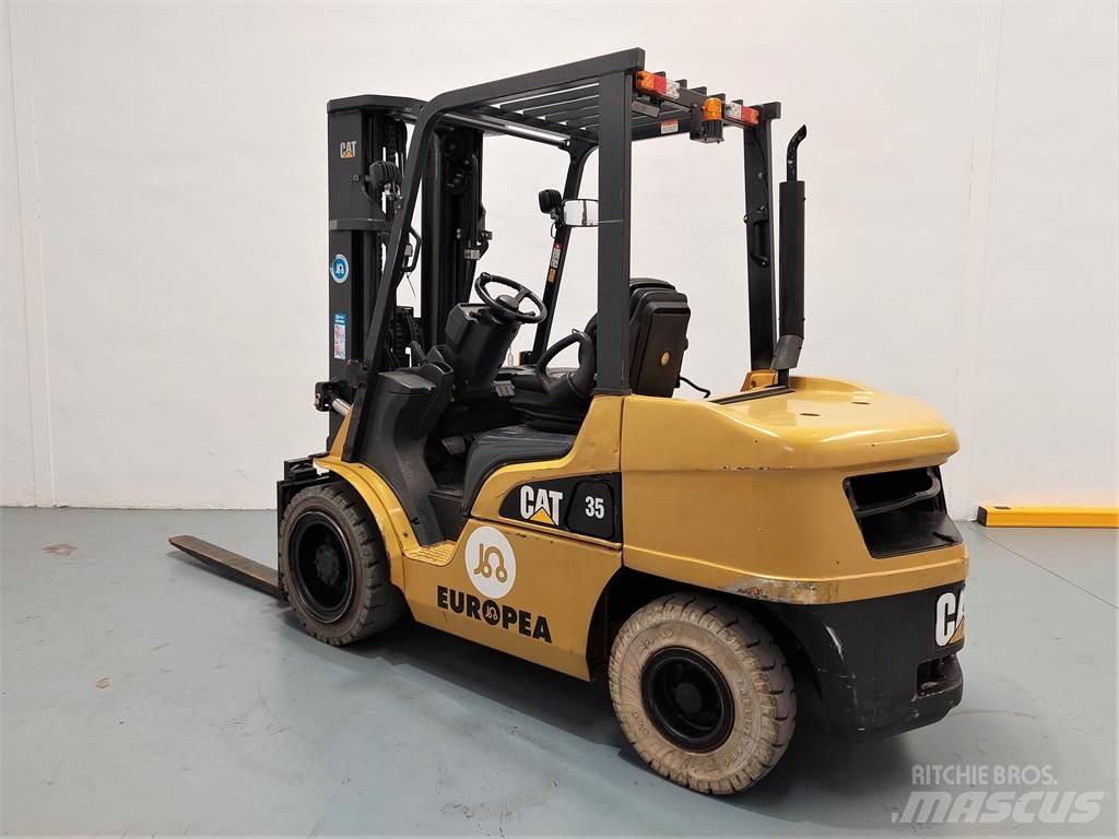 CAT DP35NTD Diesel trucks