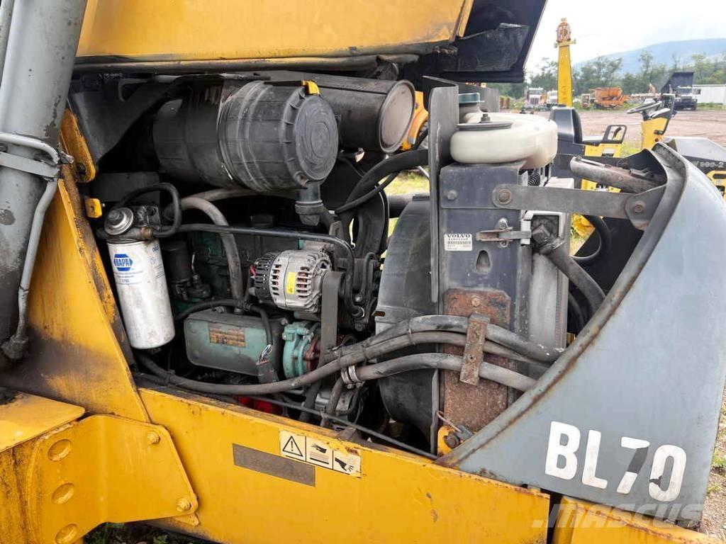 Volvo BL 70 Backhoe loaders