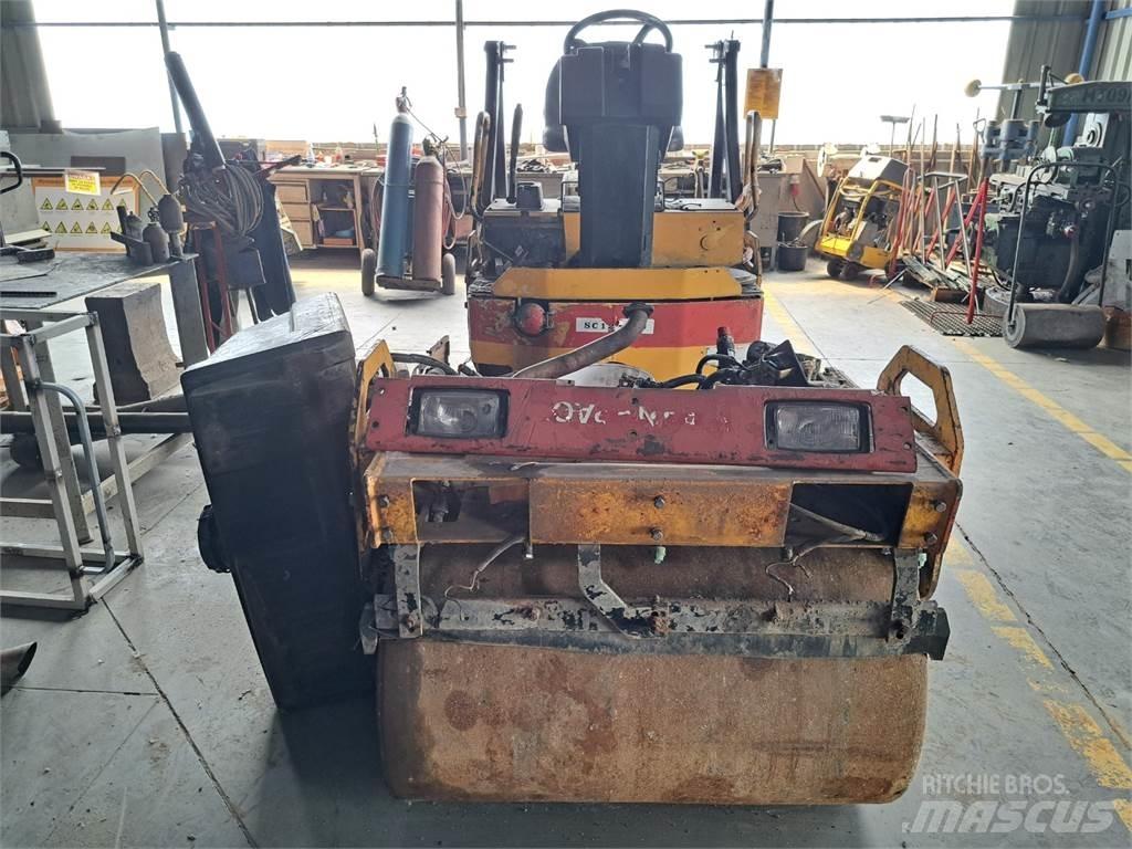 Dynapac CC102 Construction - Others