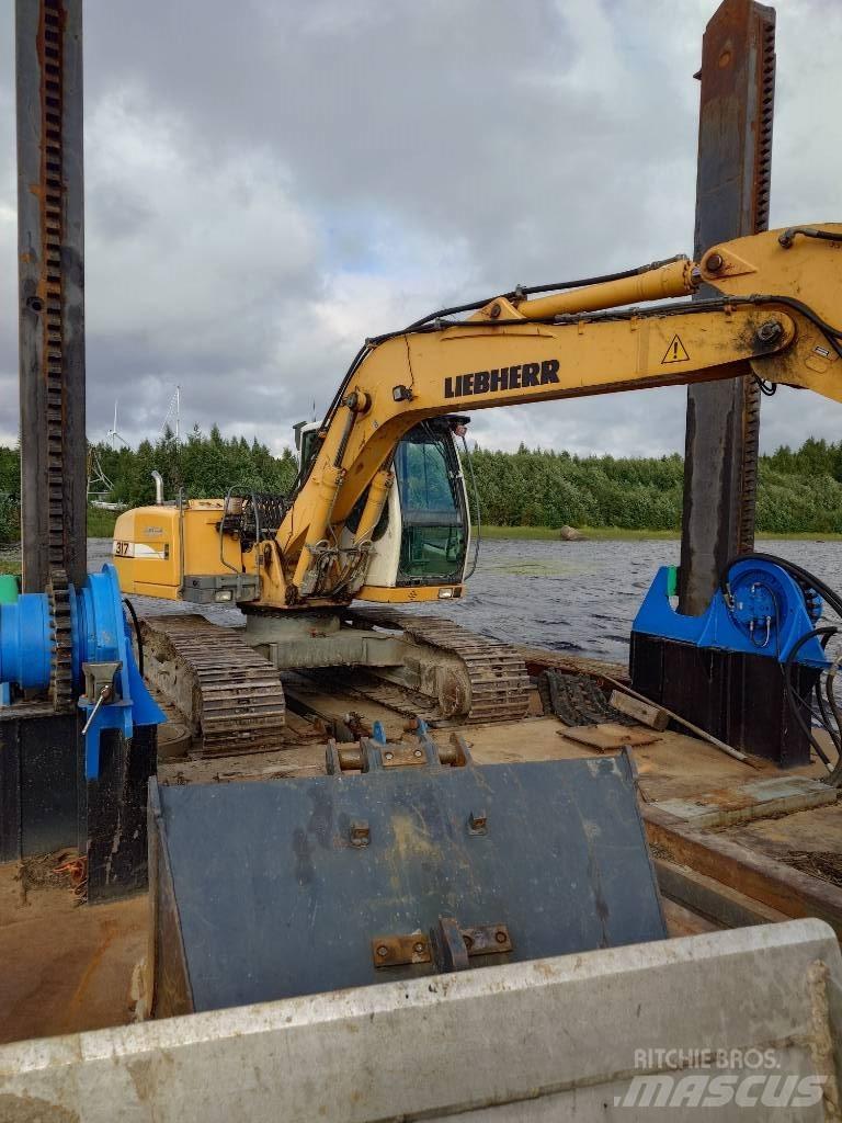 Liebherr R 317 Crawler excavators