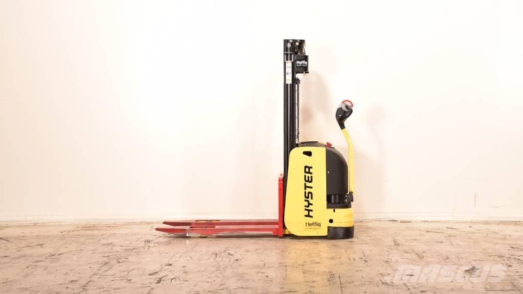 Hyster S 1.0-24 Pedestrian stacker