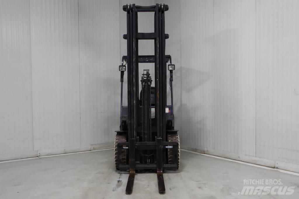 TCM FB30-7 Electric forklift trucks