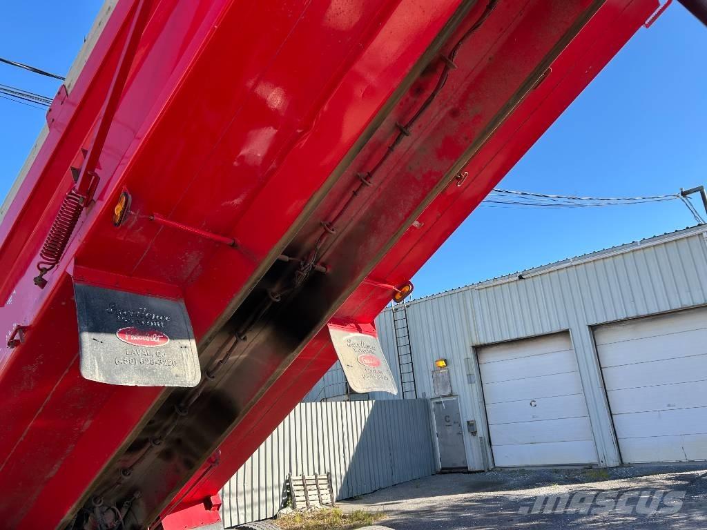Peterbilt 367 Tipper trucks