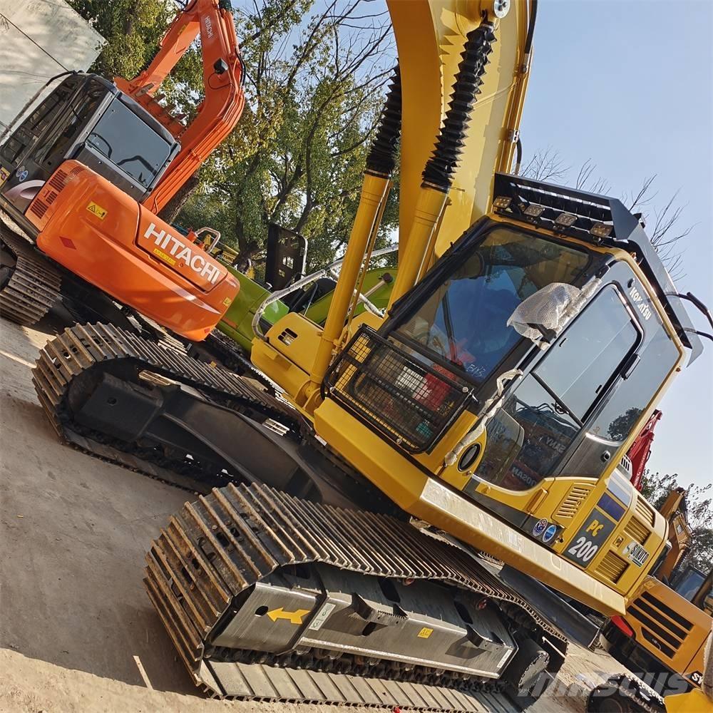 Komatsu PC 200 Crawler excavators