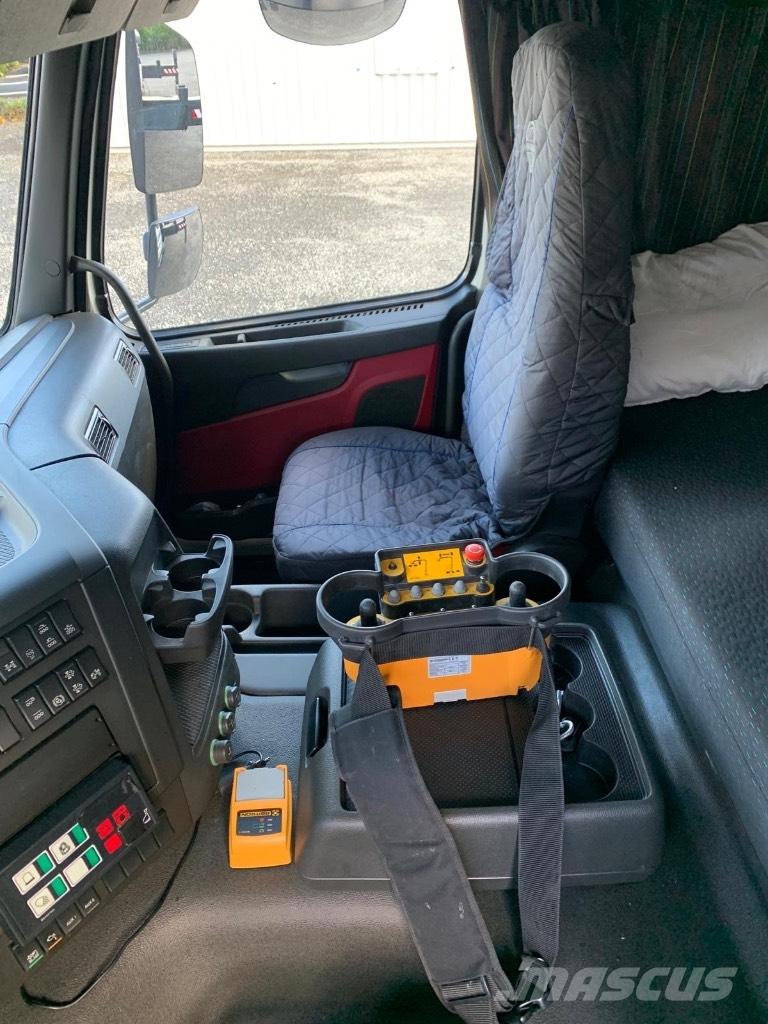 Bronto S90HLA Truck & Van mounted aerial platforms