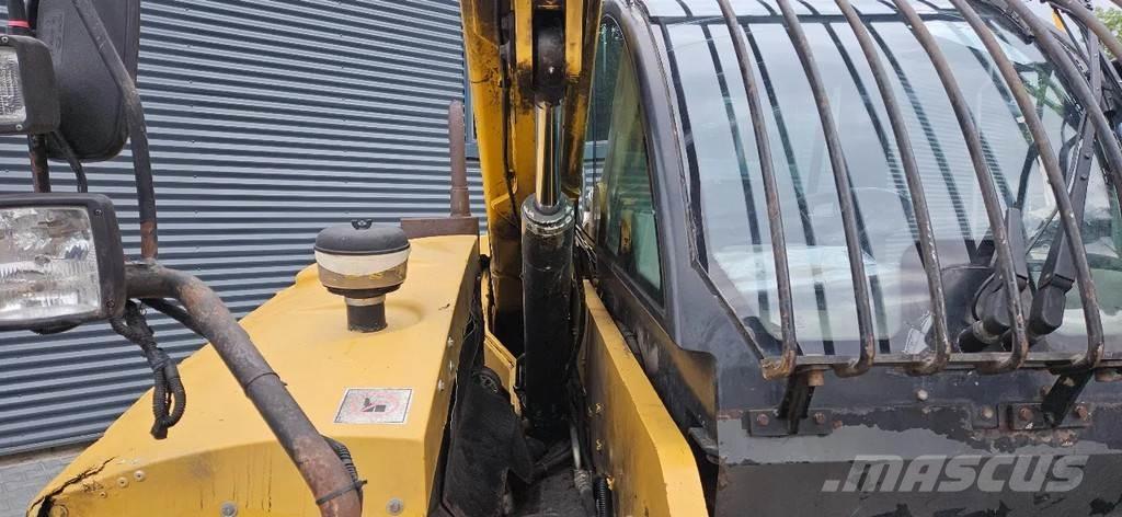 CAT TH215 Telescopic handlers