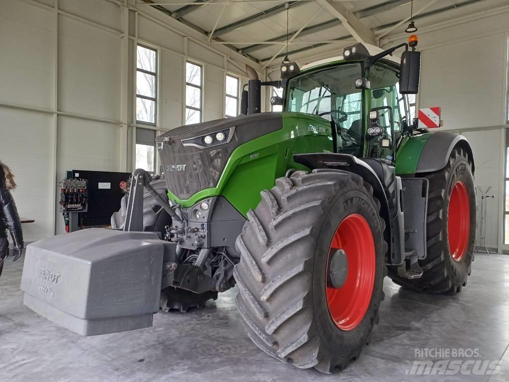 Fendt 1050 Tractors