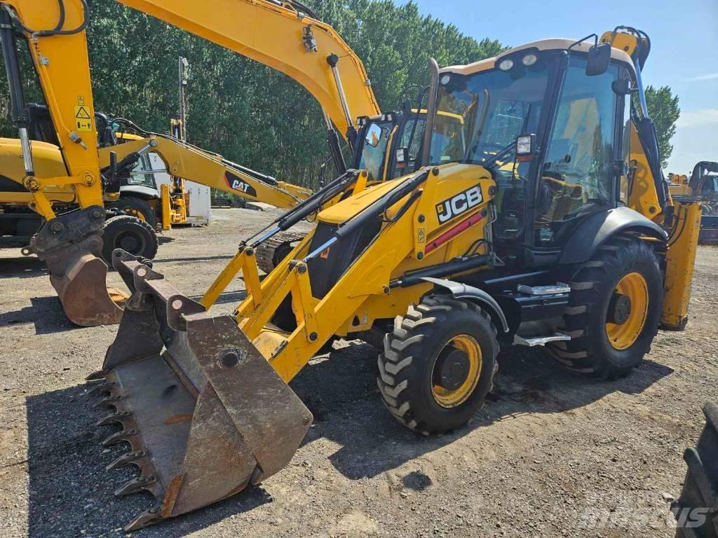 JCB 3 CX Backhoe loaders