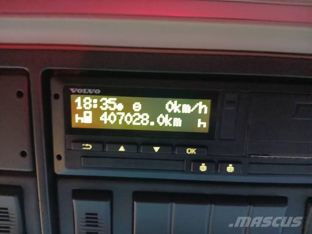 Volvo FH Wood chip trucks