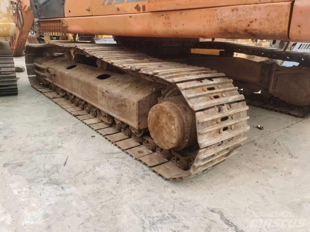 Doosan DX 300 LC Crawler excavators