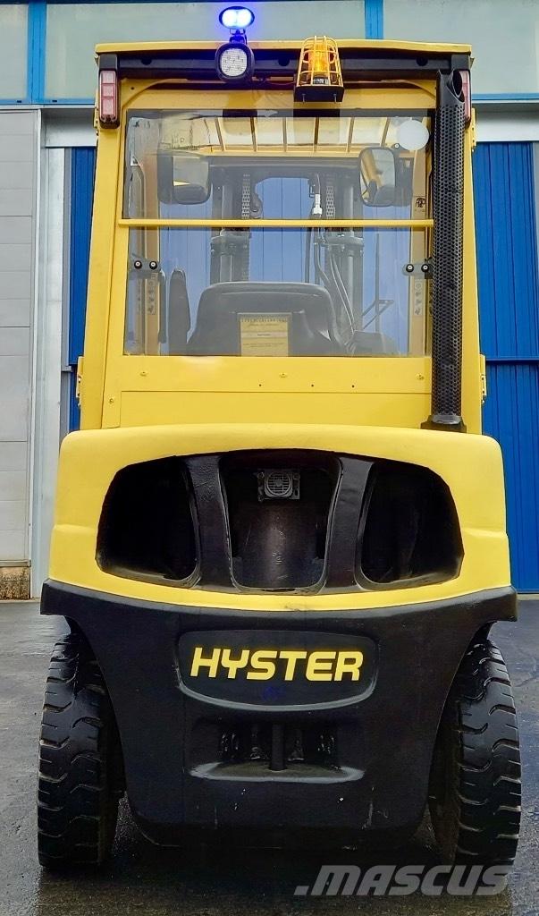 Hyster H 30 FT Diesel trucks