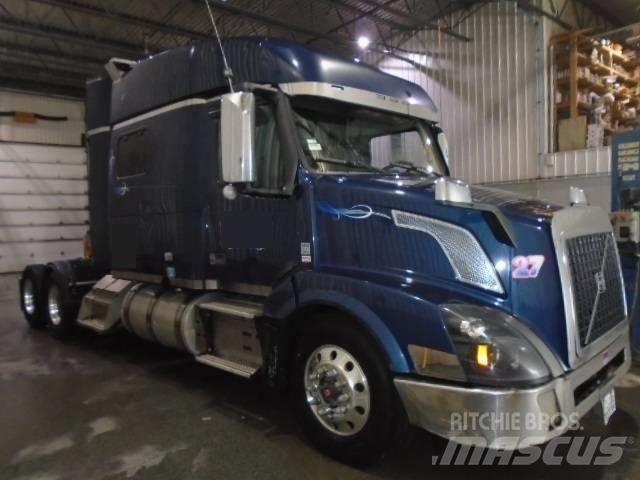 Volvo VNL Tractor Units