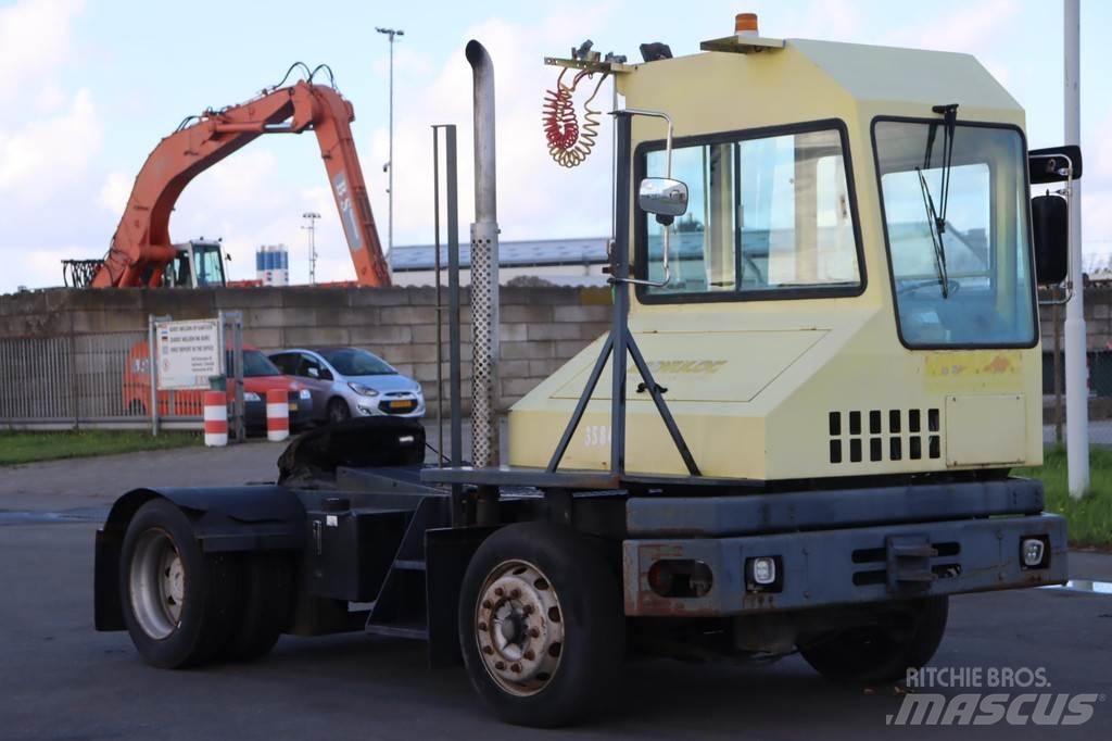 Kalmar ET120 Terminal tractors