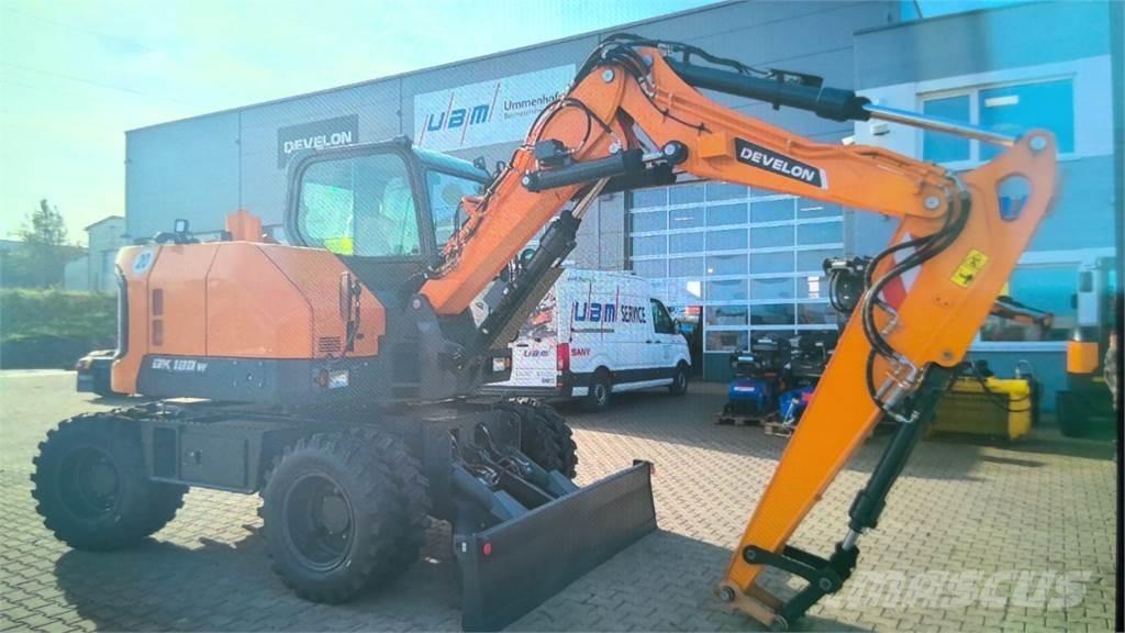 Develon DX100W-7 Wheeled excavators