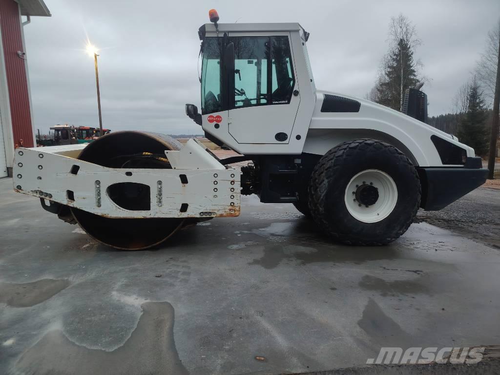 Bomag BW 216 D-4i Single drum rollers