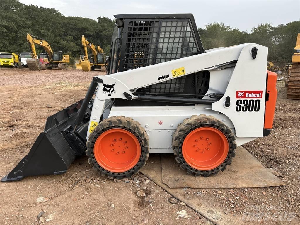 Bobcat S300 Skid steer loaders