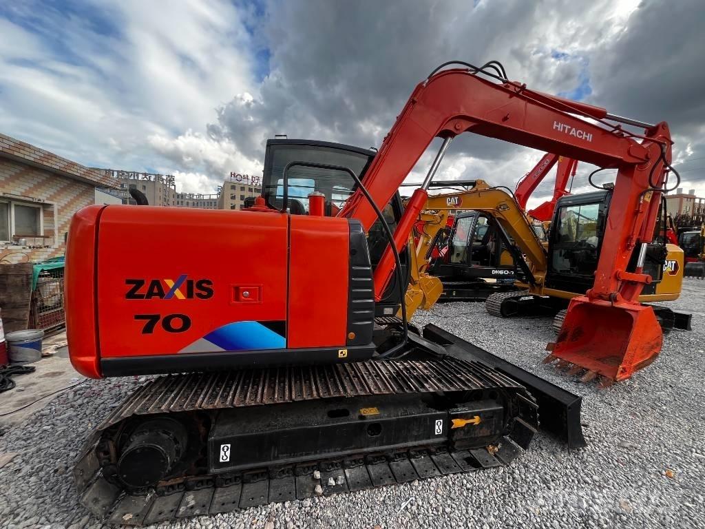 Hitachi ZX 70 Midi excavators  7t - 12t