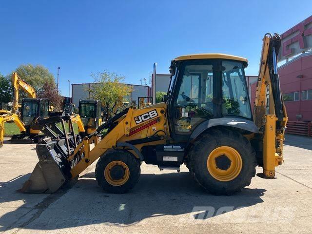 JCB 3 CX Backhoe loaders
