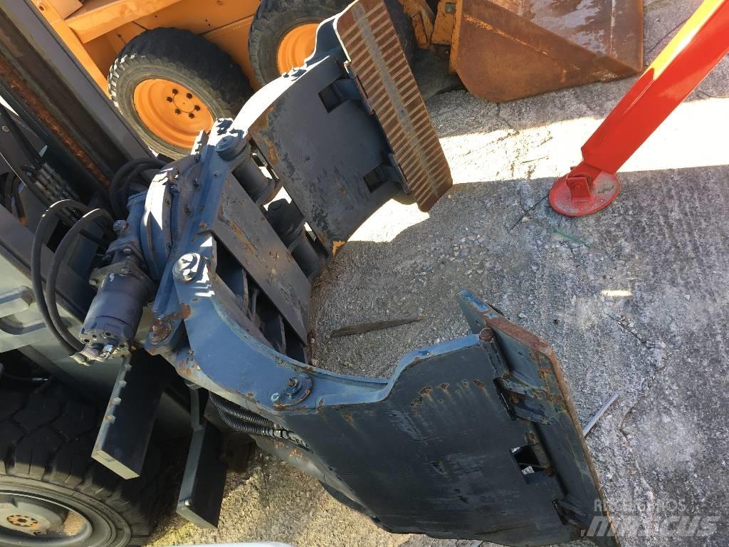 Komatsu RSA302 Roll clamps
