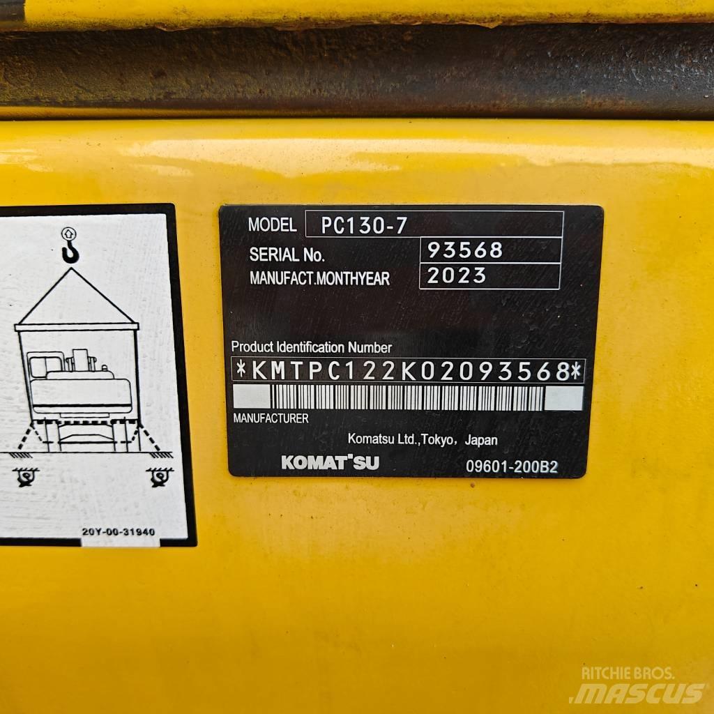 Komatsu 130-7 Crawler excavators