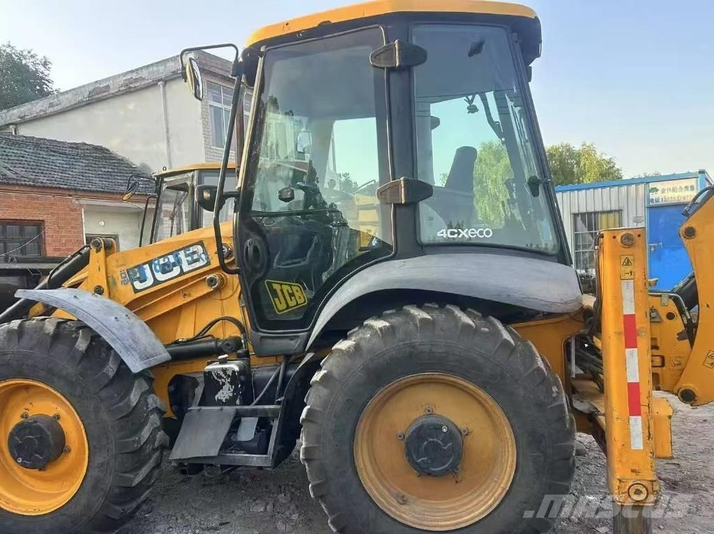 JCB 4 CX Backhoe loaders