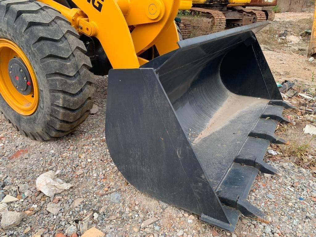 LiuGong 835H Crawler loaders